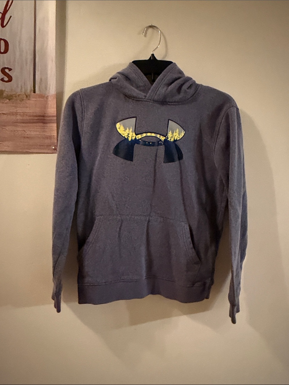 Under Amour Sweatshirt